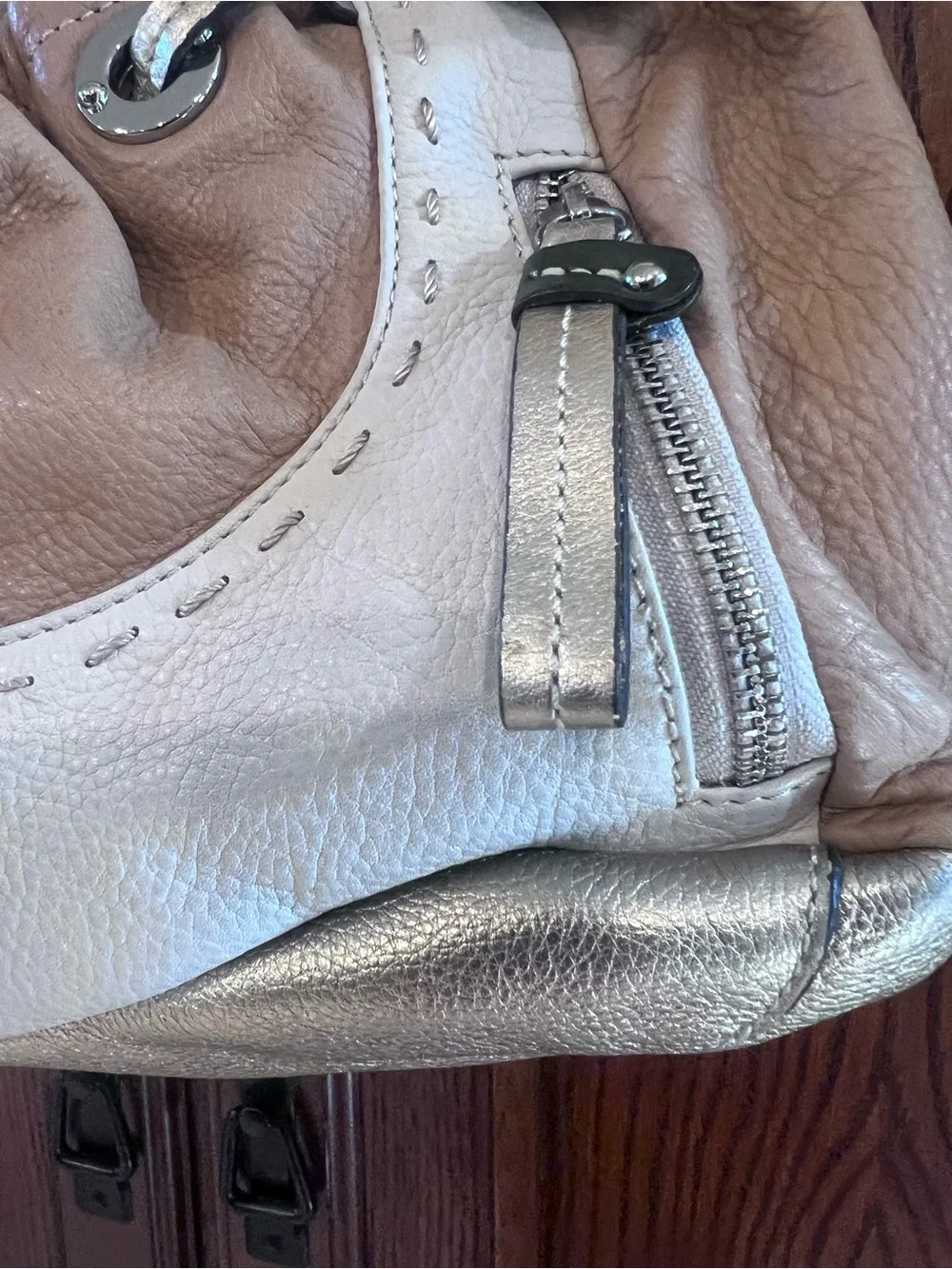B Makowsky Lisbon Hobo Shoulder Bag Multicolor Leather Cream Tan Gold Slouchy